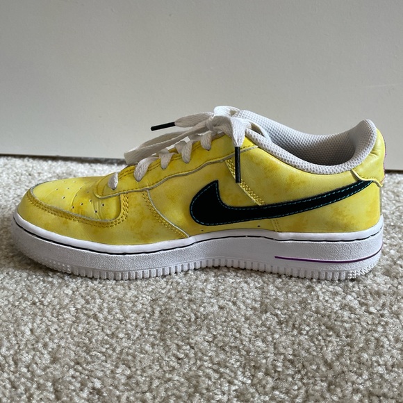 Nike AF1 Low Peace, Love, & Basketball Sneakers - Picture 6 of 8